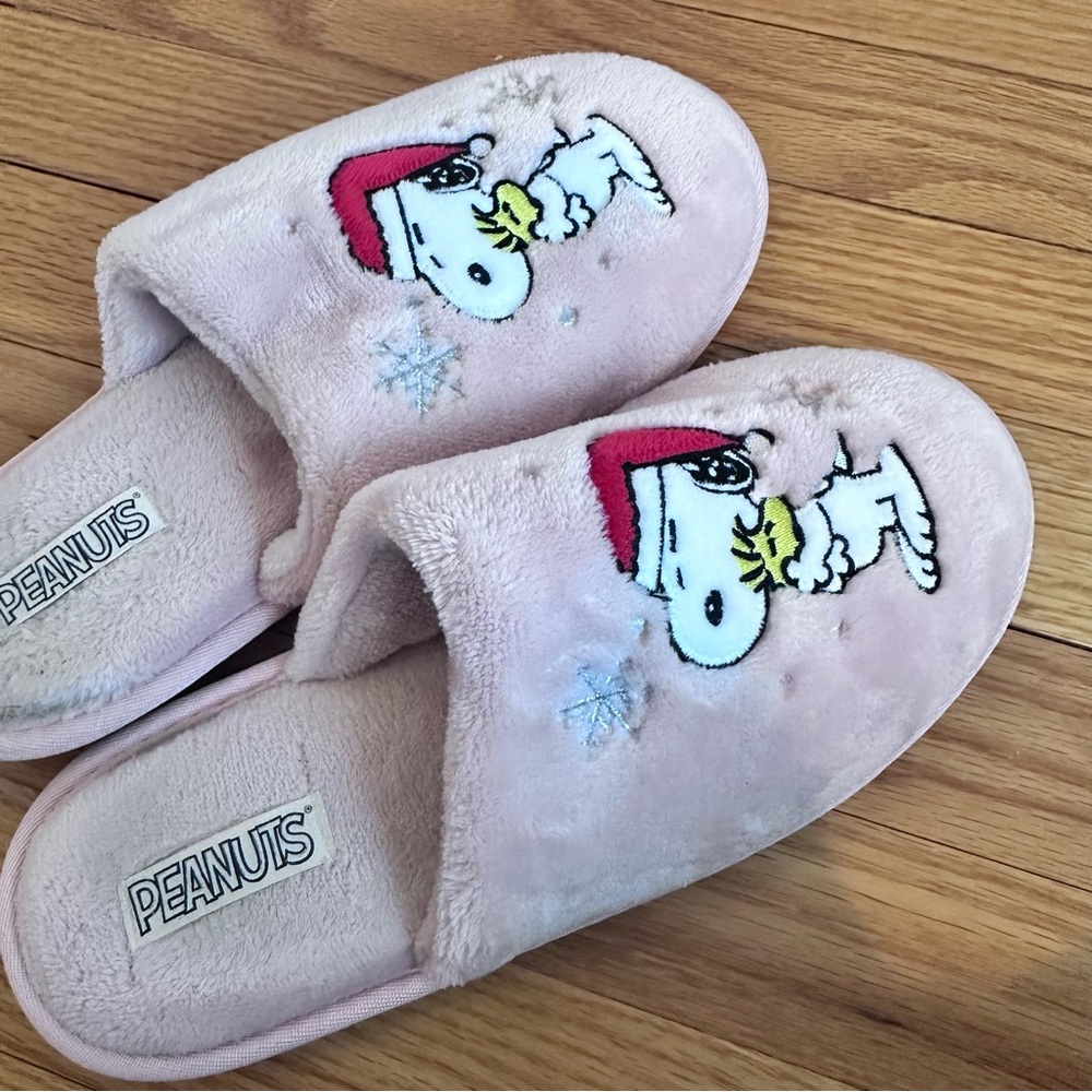 Peanuts Ladies Slippers US Size M 7/8 Pink Furry Snoopy Woodstock House Shoes - Picture 8 of 13